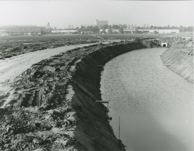 1982 Aanleg van het bedrijventerrein Handelspoort te Terneuzen