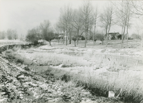 385 Een besneeuwd landschap met boerderij bij Terneuzen