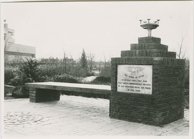 822 Het R.A.F.-monument aan de Scheldeboulevard te Terneuzen