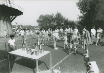 989 Kinderspelen op het Molenplein te Hoek