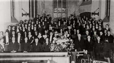 1183 Vanwege het 60-jarig bestaan van Zangvereniging 'Looft den Heer' werd in de Sint Jacobskerk een oratorium gegeven