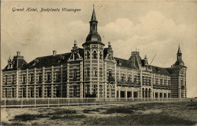 1235 'Grand Hotel, Badplaats Vlissingen'. Het Grand Hotel des Bains (later Britannia), geopend op 26 juni 1886