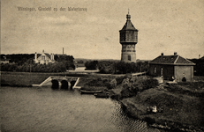 1435 'Vlissingen, Gezicht op den Watertoren'. Op de voorgrond de kleine Spuiboezem
