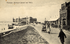 1919 'Vlissingen, Boulevard Bankert met Villa's' Boulevard Bankert met op de achtergrond Boulevard Evertsen met het ...