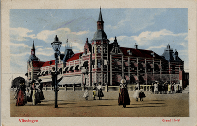 1939 'Vlissingen. Grand Hotel'. Het Grand Hotel des Bains (vanaf 1924 Grand Hotel Britannia), geopend op 26 juni 1886