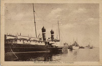 2076 'Mailboot met Buitenhaven, Vlissingen.' Stoomvaartmij. Zeeland, één der schepen in de Buitenhaven.