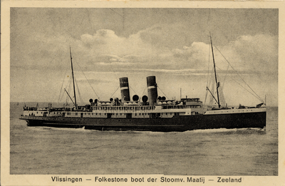 2080 'Vlissingen - Folkestone boot der Stoomv. Maatij - Zeeland' Stoomvaartmij. Zeeland, één der schepen op zee.
