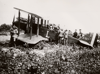 2296 Eerste Wereldoorlog. Koudekerke, vliegtuig van het type Airco D.H.9