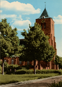 245 'Herv. Kerk, Oost Souburg' De Nederlands Hervormde kerk op het Oranjeplein in Oost-Souburg