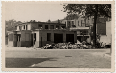 2452 Tweede Wereldoorlog. Bominslag Hendrikstraat hoek Emmastraat (Centrale Keuken) op 1 juni 1942.De centrale keuken ...