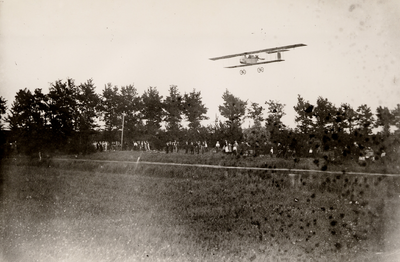 2964 Eerste Wereldoorlog. Vliegtuig van het type Farman F.22