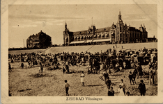 3186 'Zeebad Vlissingen'. Badstrand met op de achtergrond het Grand Hotel des Bains (later Britannia) op Boulevard Evertsen