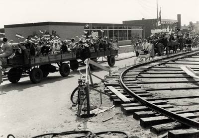 4079 Opening van de Louise de Colignyschool aan de Alexander Gogelweg voor de Vereniging voor Protestant Christelijk ...