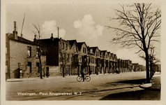 4089 'Vlissingen. Paul Krugerstraat W.Z.' gezien in de richting van de Badhuisstraat (vanaf de kruising Scheldestraat)