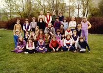 4175 Klas 5 van de Martinusschool in Oost-Souburg. Bovenste rij van links naar rechts Richard Hagenbeek, Charlotte ...