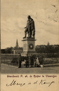 4607 'Standbeeld M. A. de Ruijter te Vlissingen'Standbeeld M.A. de Ruyter, Keizersbolwerk, Boulevard de Ruyter.