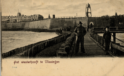 598 'Het Westerhooft te Vlissingen' Gezicht op het Keizersbolwerk vanaf het Roeiershoofd.