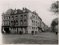 623 Hotel Goes op de hoek van het Bellamypark (links) en de Nieuwendijk (rechts)