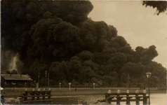 675 Brand op het terrein van de Nedpam te Vlissingen (Ned. Petroleum en Asphaltmij.) op 25, 26 en 27 juli 1924.