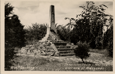 840 'West Souburg. Monument Philip v. Marnix Heer van St. Aldegonde.'