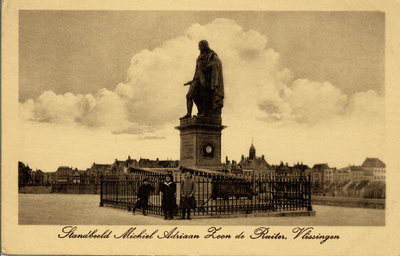 5542 'Standbeeld Michiel Adriaan Zoon de Ruiter, Vlissingen'Standbeeld M.A. de Ruyter, Keizersbolwerk, Boulevard de Ruyter.