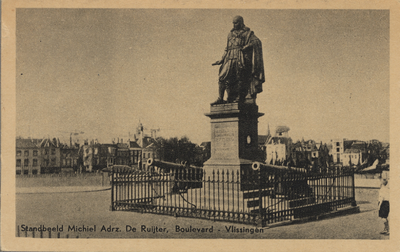 5651 'Standbeeld Michiel Adrz. De Ruijter, Boulevard - Vlissingen'Standbeeld M.A. de Ruyter, Keizersbolwerk, Boulevard ...