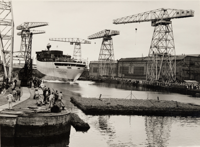 5714 Kon. Mij. de Schelde, tewaterlating van het passagiersschip Alberto Dodero, juni 1951. Bouwnr.: 268, bouwjaar ...