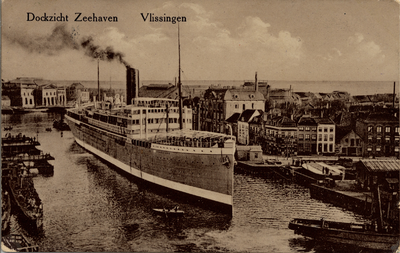 5955 'Dockzicht Zeehaven. Vlissingen'Kon. Mij. de Schelde, de mailboot 'Insulinde' (bouwjaar 1914) van de Rott. Lloyd ...