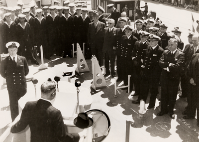 5984 Hr. Ms. Noord-Brabant, onderzeebootjager, officiële overdracht aan de Houtkade. Bouwnr. 270, bouwjaar 1951 bij de ...