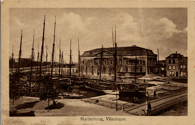 6023 'Marinebrug, Vlissingen' Marinesluis, Dokhaven en Groot Arsenaal gezien vanaf de Wijnbergsekade