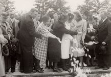 6593 Tweede Wereldoorlog. Begrafenis op de Noorderbegraafplaats van de slachtoffers van Hr.Ms. Bulgia, gezonken in de ...