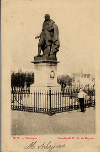 6608 'Vlissingen. Standbeeld M. Az. de Ruyter.'Standbeeld M.A. de Ruyter, Keizersbolwerk, Boulevard de Ruyter. In 1905 ...