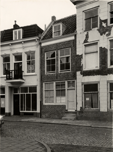7021 Te restaureren panden in de Lepelstraat gezien vanuit de Branderijstraat