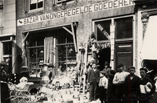 7663 Hendrik Fastenau, bazar van ongeregelde goederen (wijk E 118)