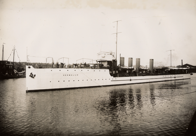7726 Torpedobootjager Hermelijn, in 1913 gebouwd door de Kon. Mij. De Schelde. Aflevering aan de Koninklijke Marine op ...