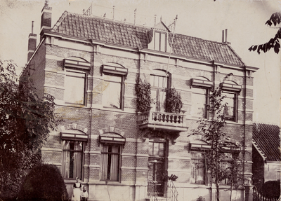 8041 Huize Veldzicht in Oost-Souburg van Willem Nicolaas Jobse. Gebouwd in 1906 aan de Middelburgsestraat 60-62