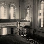 8160 Interieur van de Nieuwe kerk (Ned. Herv.) aan de Wilhelminastraat. Eerste steen gelegd op 2 april 1860. In gebruik ...