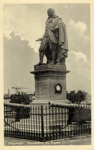8466 'Vlissingen. Standbeeld de Ruyter.'Standbeeld M.A. de Ruyter, Keizersbolwerk, Boulevard de Ruyter.
