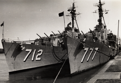 8763 Bezoek Amerikaanse torpedobootjagers US Gyatt (712) en Zellars (777) bij de Koninklijke Marine aan de Eerste ...