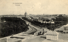 8994 Luchtfoto van Vlissingen. Vanaf de Boulevard gezicht op de Badhuisstraat en omgeving