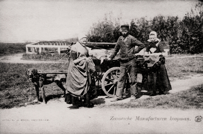 9055 Van links naar rechts op de foto: Leuntje Barentsen (1821-1914) gehuwd geweest met Aarnout Meijers (Haventje van ...