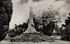 9410 'O. en W. Souburg, Monument Marnix van St. Aldegonde' Gedenknaald ter herinnering aan Marnix van St. Aldegonde te ...