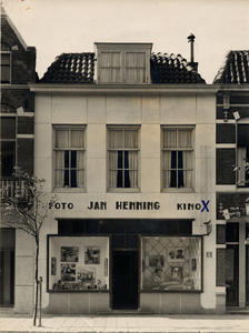 9569 De fotozaak van Jan Henning, Badhuisstraat 63