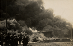 9639 Brand op het terrein van de Nedpam (Ned. Petroleum en Asphaltmij.) op 25, 26 en 27 juli 1924.