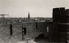 9782 De Westpoort of Gevangentoren op Boulevard de Ruyter. Middeleeuwse poort, vermoedelijk daterend uit 1491. In het ...