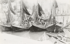 9793 Arnemuidse en Vlissingse visserschepen in de Vissershaven