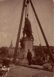 10305 Verplaatsing van het standbeeld van M.A. de Ruyter van het De Ruyterplein naar het Keizersbolwerk op Boulevard de ...