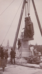 10310 Verplaatsing van het standbeeld van M.A. de Ruyter van het De Ruyterplein naar het Keizersbolwerk op Boulevard de ...