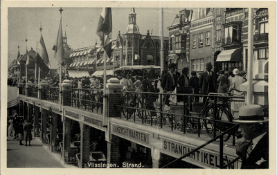 10405 'Vlissingen. Strand'. Boulevard Evertsen met links het Grand Hotel Britannia