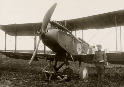 10600 Vlissingen. Eerste Wereldoorlog. Engels vliegtuig van het type Airco DH van 211 Tg. R.A.F. (zie 00 34-27)